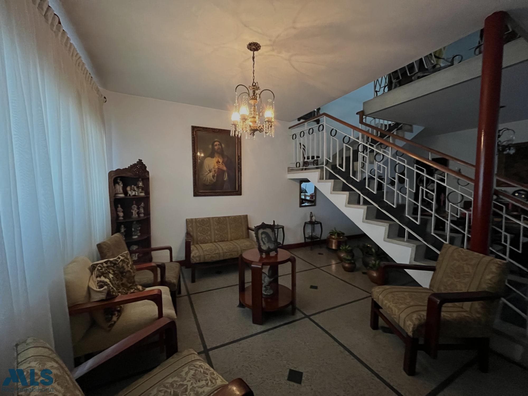 Casa en venta en Rosales, Belén Guayabal, Medellín — foto 1 de 95