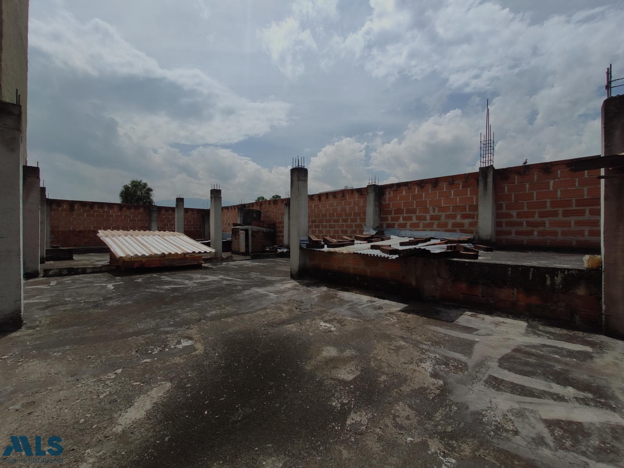 Casa en venta en Santa Monica, Occidente, Medellín — foto 1 de 19