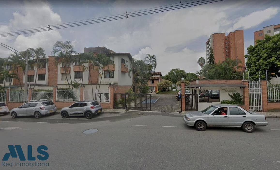 Casa en venta en Parque De, Belén Guayabal, Medellín — foto 1 de 27