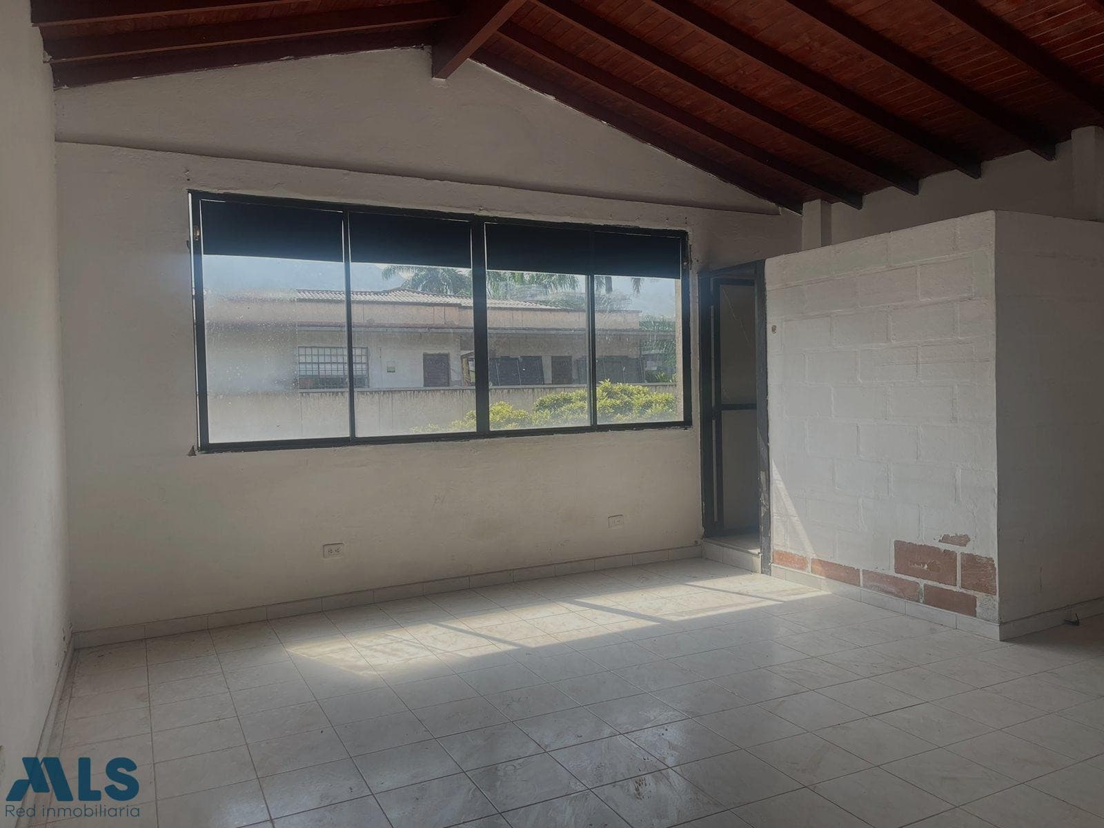 Bodega en venta en La Candelaria, Centro, Medellín — foto 1 de 10