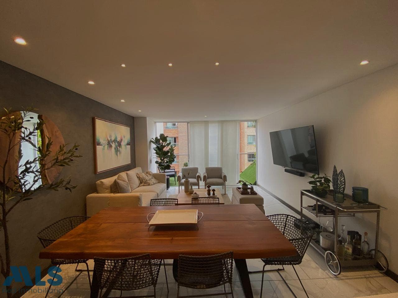 Apartamento en venta en Santa Teresita, Laureles, Medellín — foto 1 de 22