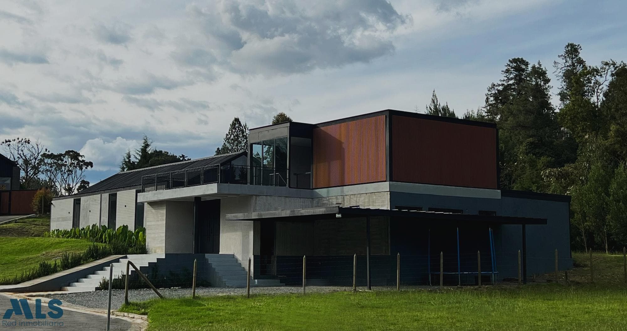 Casa en venta en Alto De Las Palmas, Aburra Sur, Envigado — foto 1 de 49