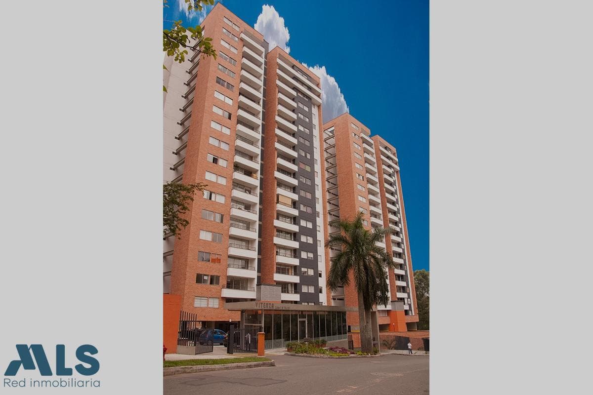 Apartamento en venta en Loma De Los Bernal, Belén Guayabal, Medellín — foto 1 de 12