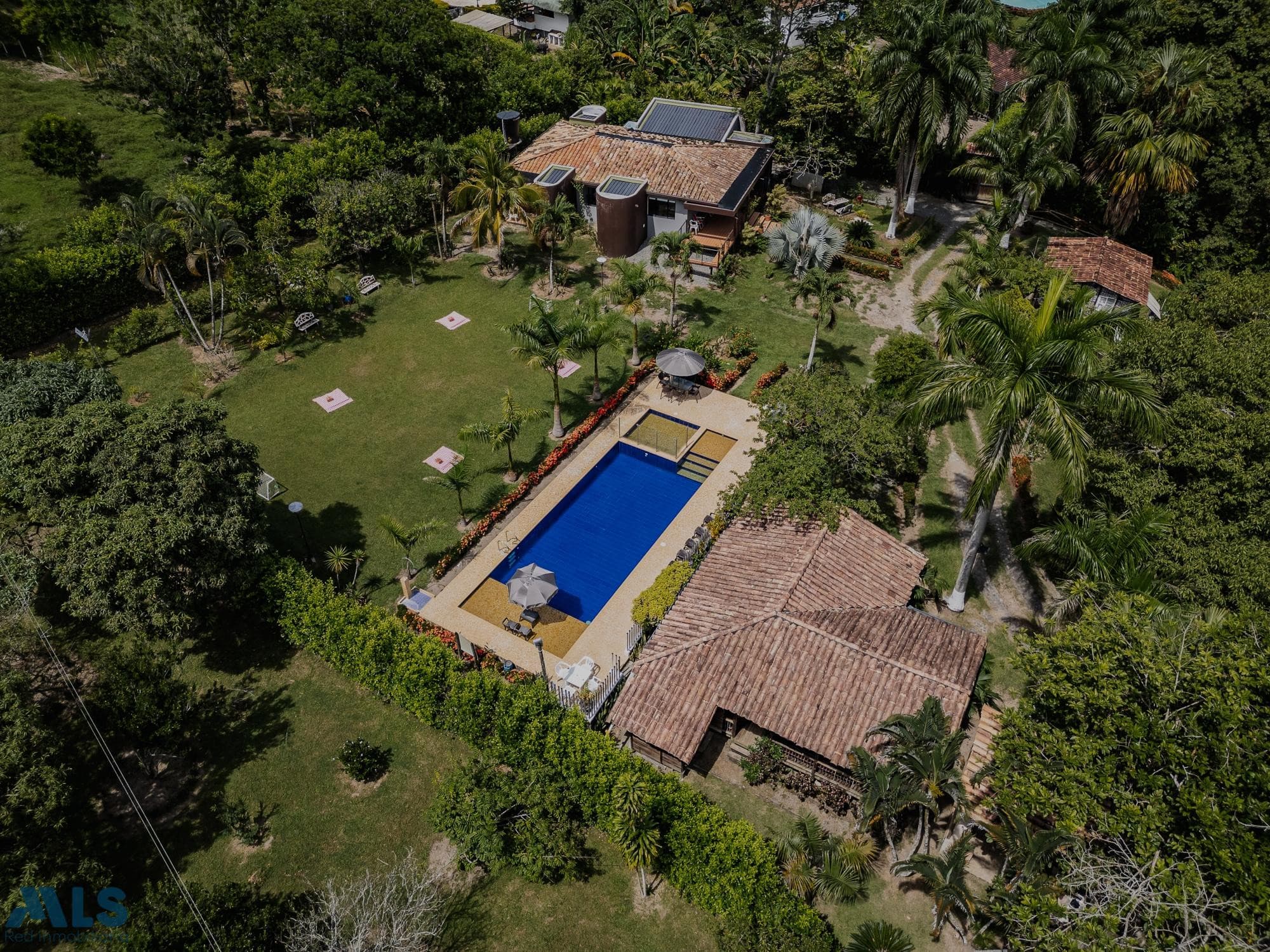 Finca Recreativa en venta en Urbano, Occidente Antioqueño, San Jerónimo — foto 1 de 39