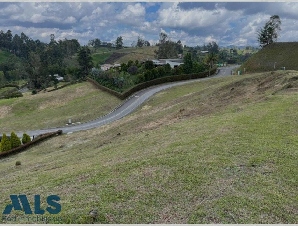 Lote Residencial en venta en Corredor San Anonio La Ceja, Oriente Antioqueño, El Carmen — foto 1 de 10