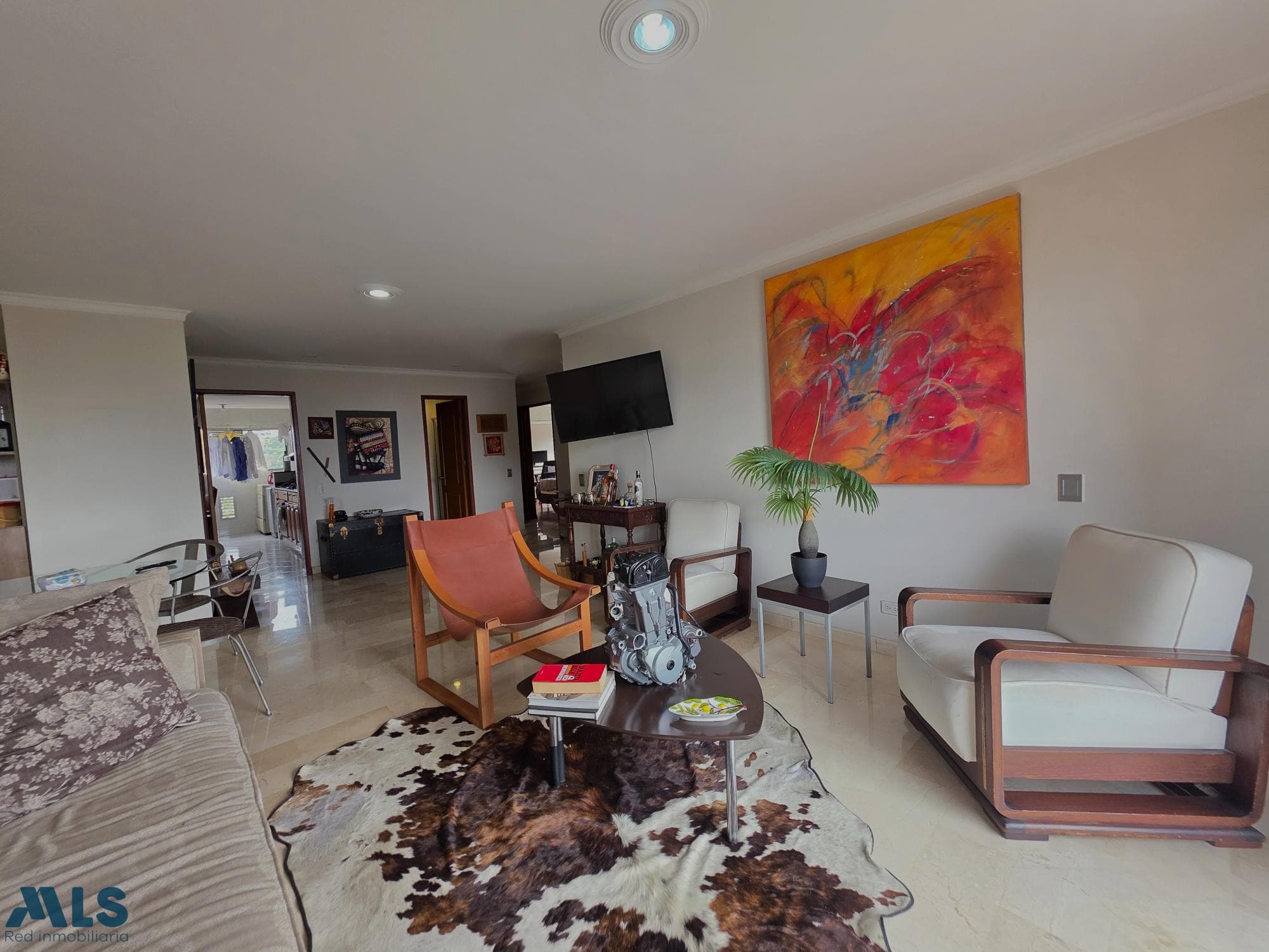 Apartamento en venta en La Frontera, Poblado, Medellín — foto 1 de 17