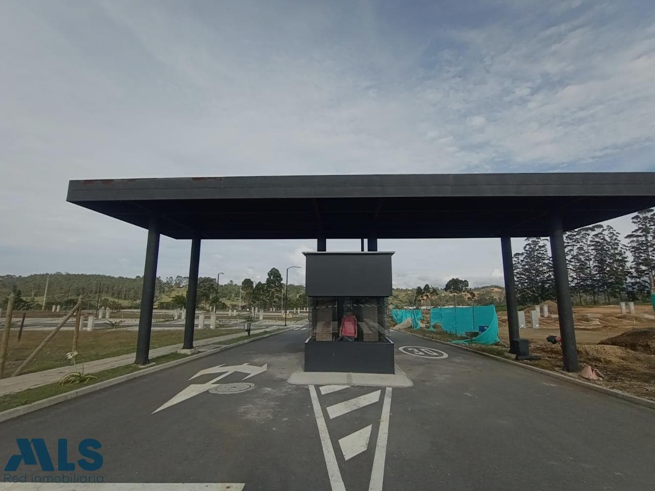 Lote Comercial en venta en V. Cimarronas (Rionegro), Oriente Antioqueño — foto 1 de 10