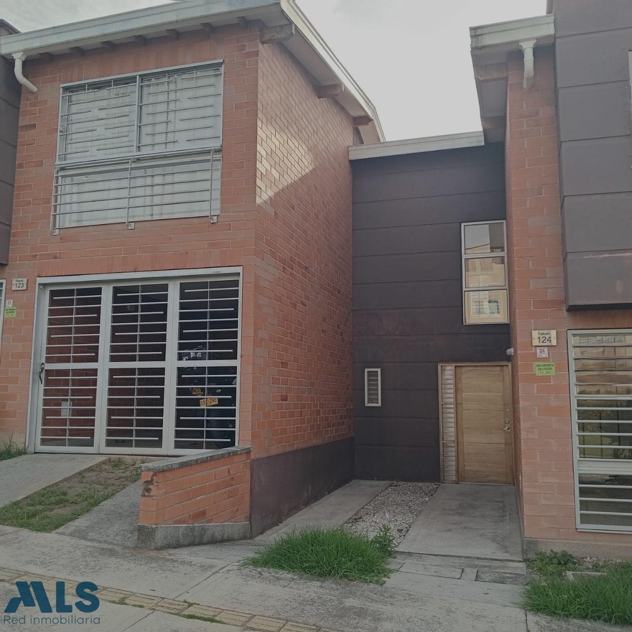 Casa en venta en El Porvenir, Oriente Antioqueño, Rionegro — foto 1 de 40