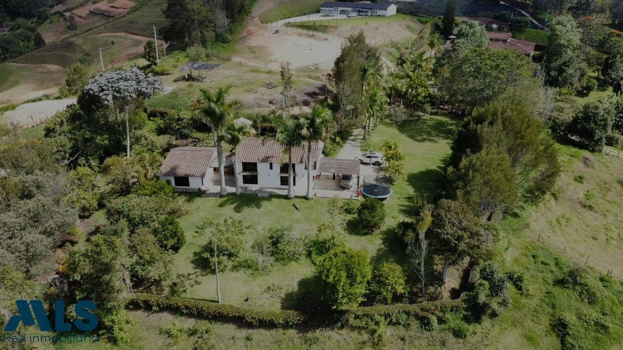 Finca Recreativa en venta en V. Quirama, Oriente Antioqueño, Rionegro — foto 1 de 30