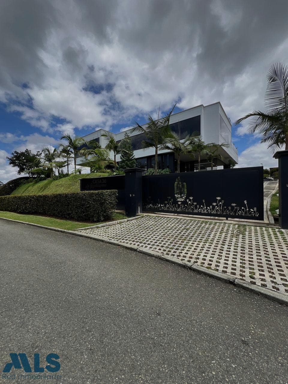 Casa en venta en V. Quirama, Oriente Antioqueño, El Carmen — foto 1 de 59