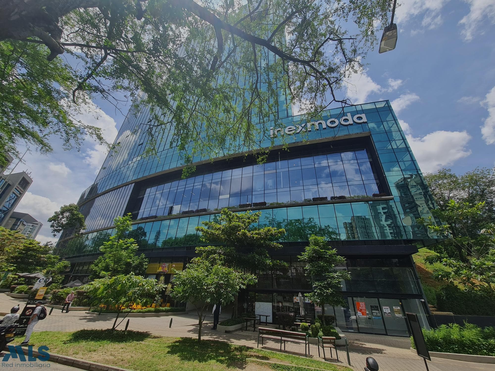 Local Comercial en venta en Los Balsos Nº 2, Poblado, Medellín — foto 1 de 22