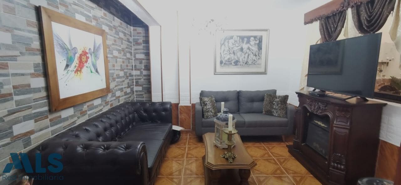 Casa en venta en Córdoba, Occidente, Medellín — foto 1 de 18