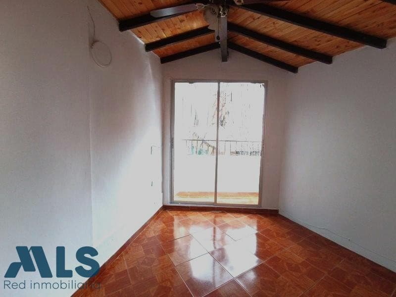 Casa en venta en Belén Guayabal, Medellín — foto 1 de 13