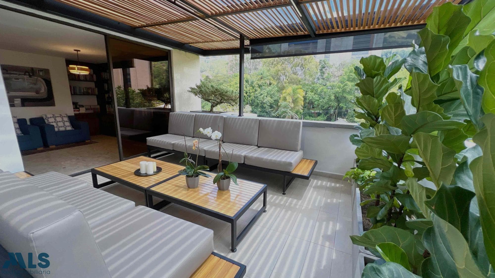 Apartamento en venta en La Concha, Poblado, Medellín — foto 1 de 36