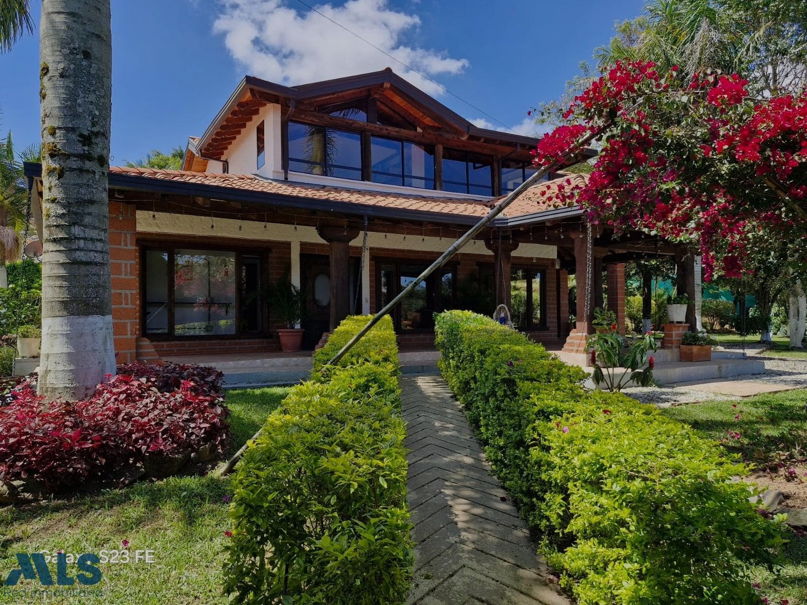 Casa en venta en V. Barro Blanco, Oriente Antioqueño, Rionegro — foto 1 de 20