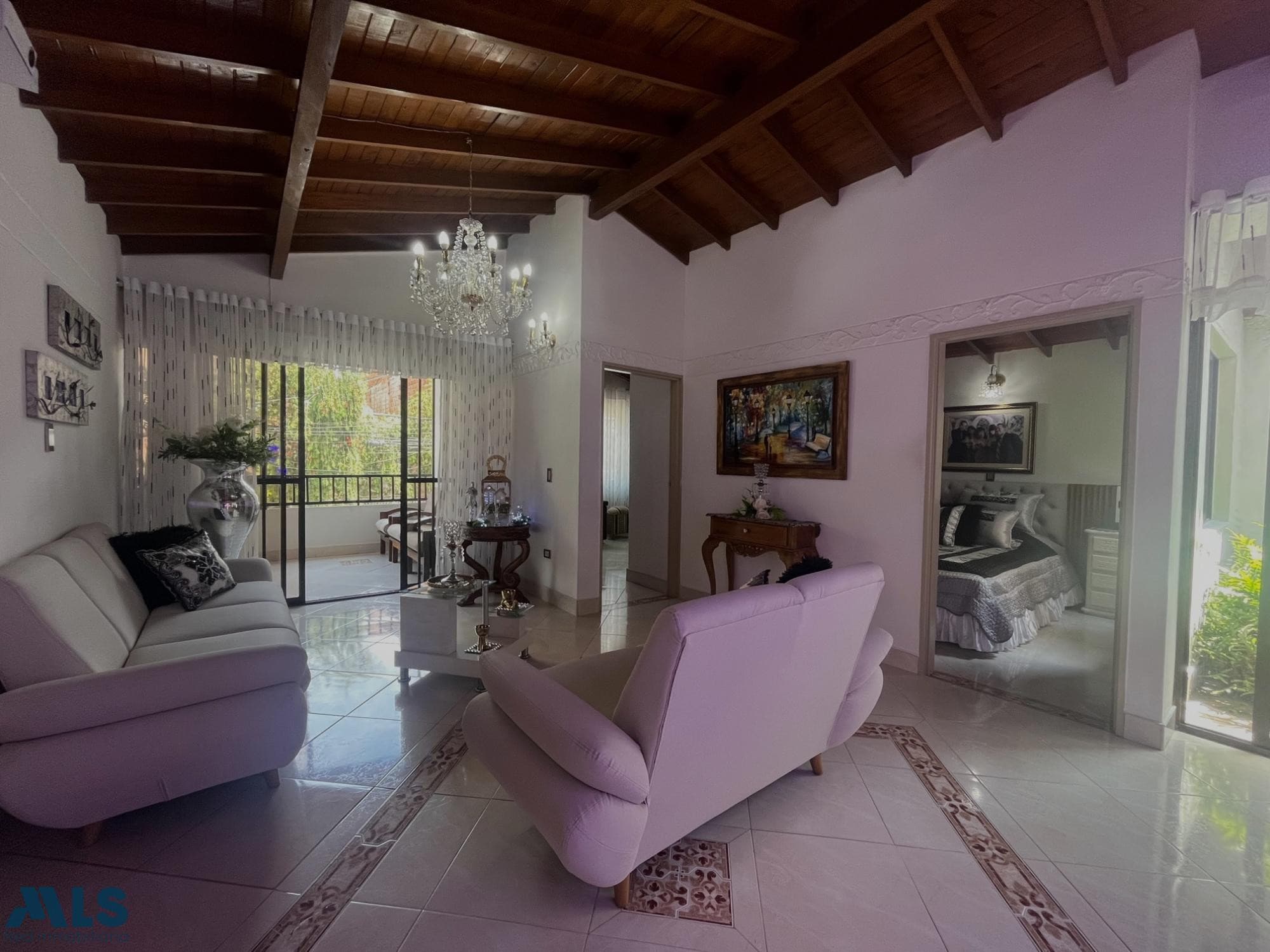 Casa en venta en Santa Fe, Belén Guayabal, Medellín — foto 1 de 31