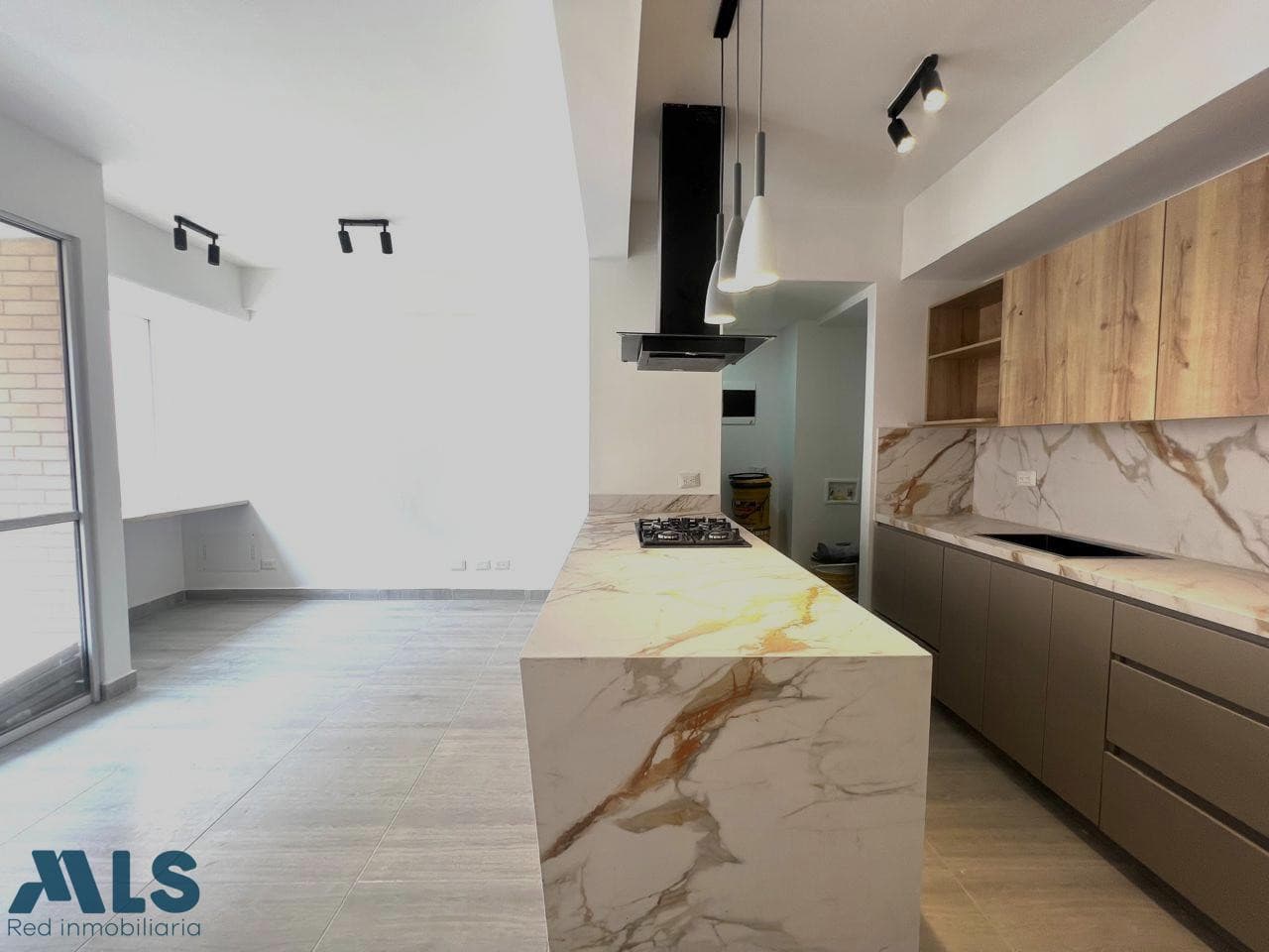 Apartamento en venta en San José Obrero, Norte, Bello — foto 1 de 17