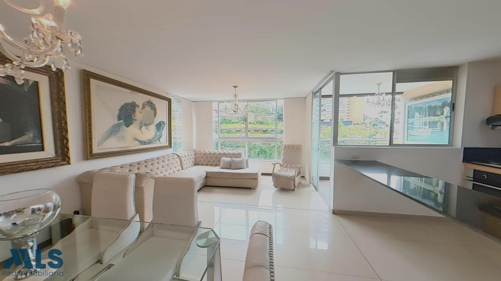 Apartamento en venta en Poblado, Medellín — foto 1 de 14