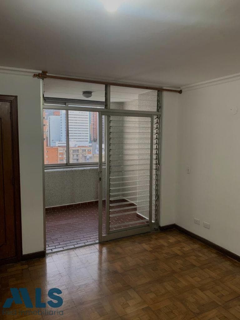 Apartamento en venta en Centro, Medellín — foto 1 de 16