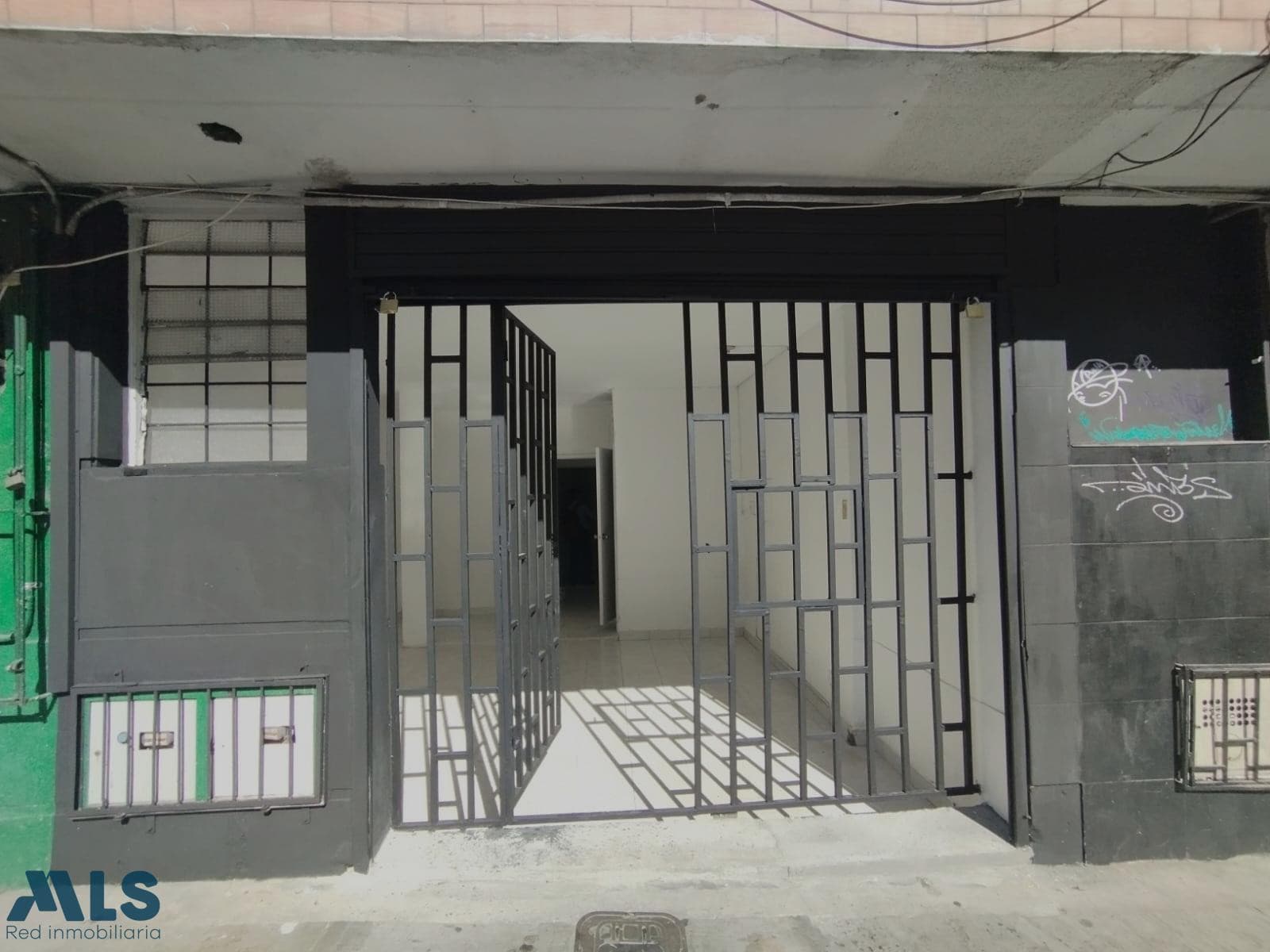 Local Comercial en venta en Boston, Centro, Medellín — foto 1 de 19