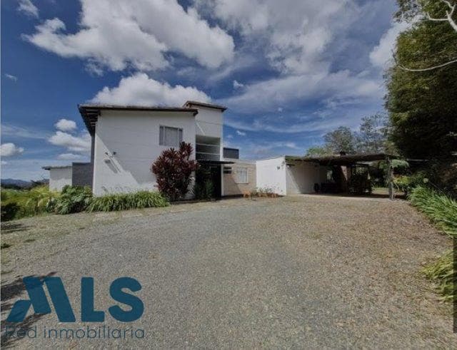 Finca Recreativa en venta en V. Ojo De Agua, Oriente Antioqueño, Rionegro — foto 1 de 34