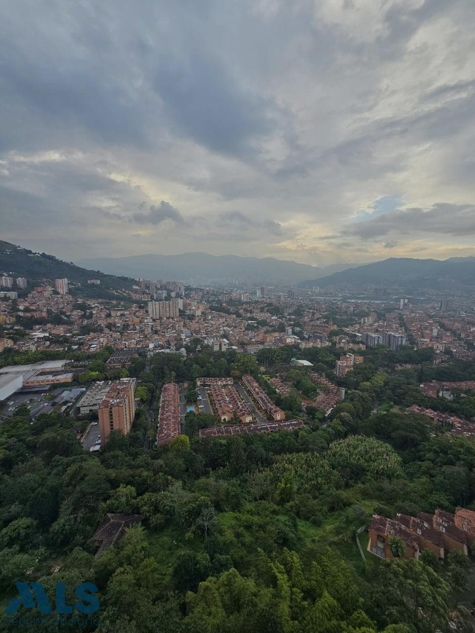 Apartamento en venta en Loma De Las Brujas, Aburra Sur, Envigado — foto 1 de 19