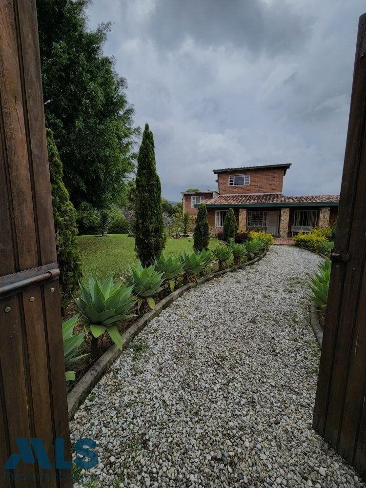 Finca Recreativa en venta en V. La Honda, Oriente Antioqueño, Guarne — foto 1 de 13