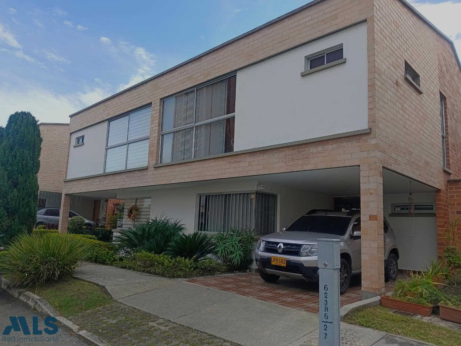 Casa en venta en Sector Los Colegios, Oriente Antioqueño, Rionegro — foto 1 de 23