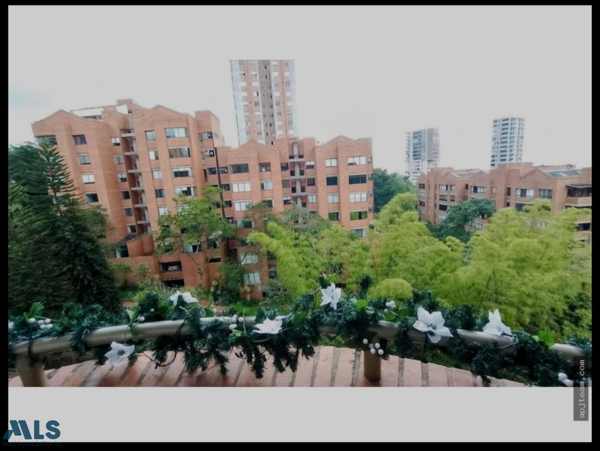 Apartamento en venta en Los Balsos Nº 1, Poblado, Medellín — foto 1 de 11
