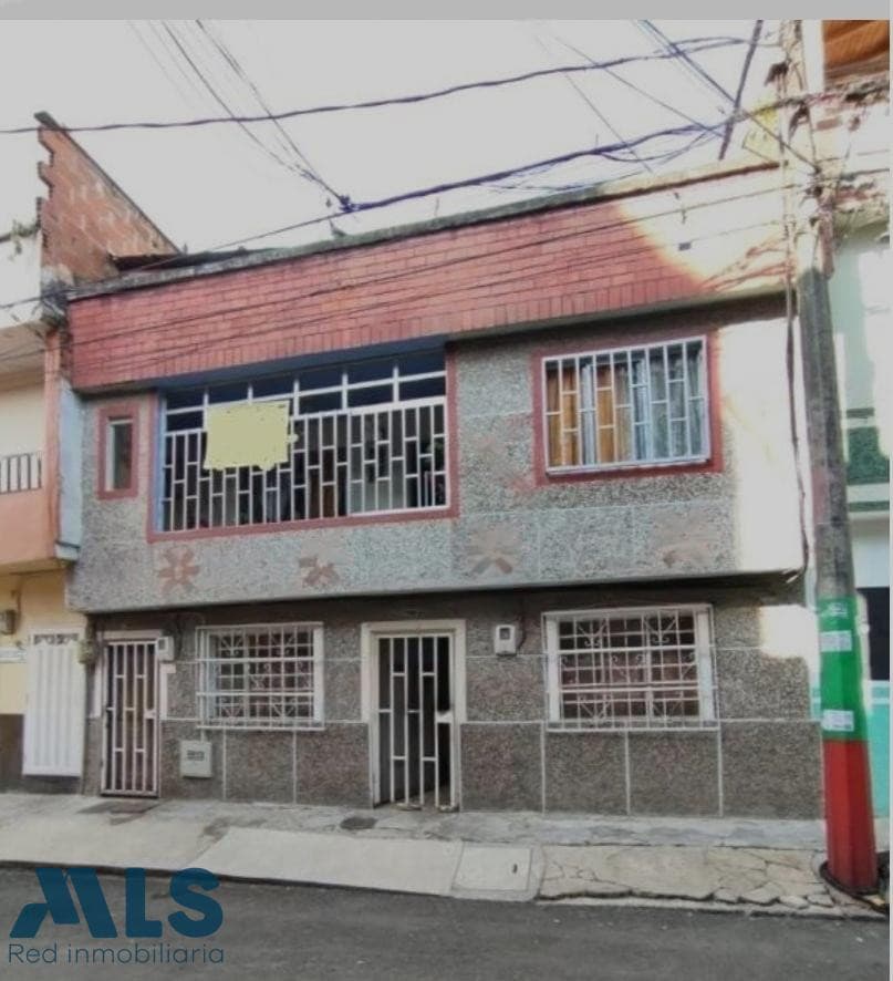 Casa en venta en Los Cerezos, Aburra Sur, Caldas — foto 1 de 5