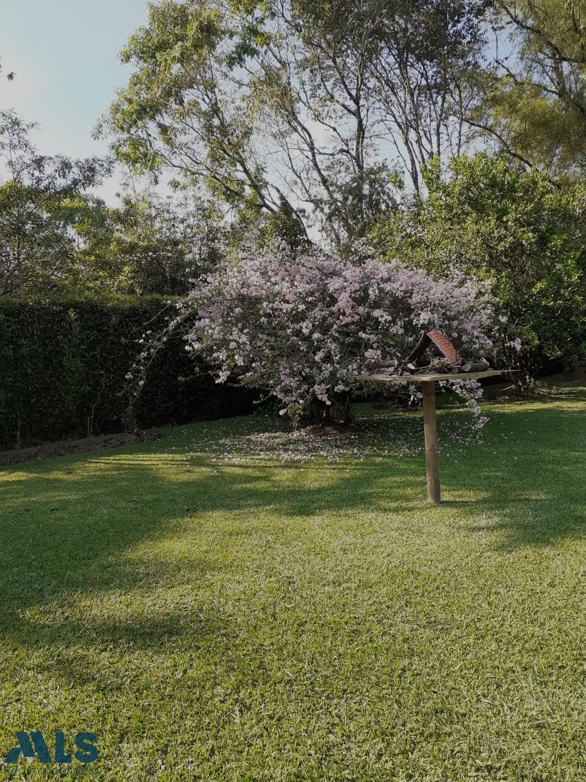 Casa en venta en Aeropuerto, Oriente Antioqueño, Rionegro — foto 1 de 28