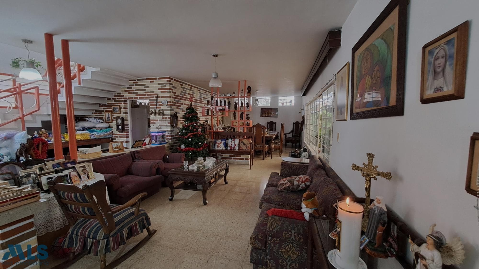 Casa en venta en Laureles, Medellín — foto 1 de 21