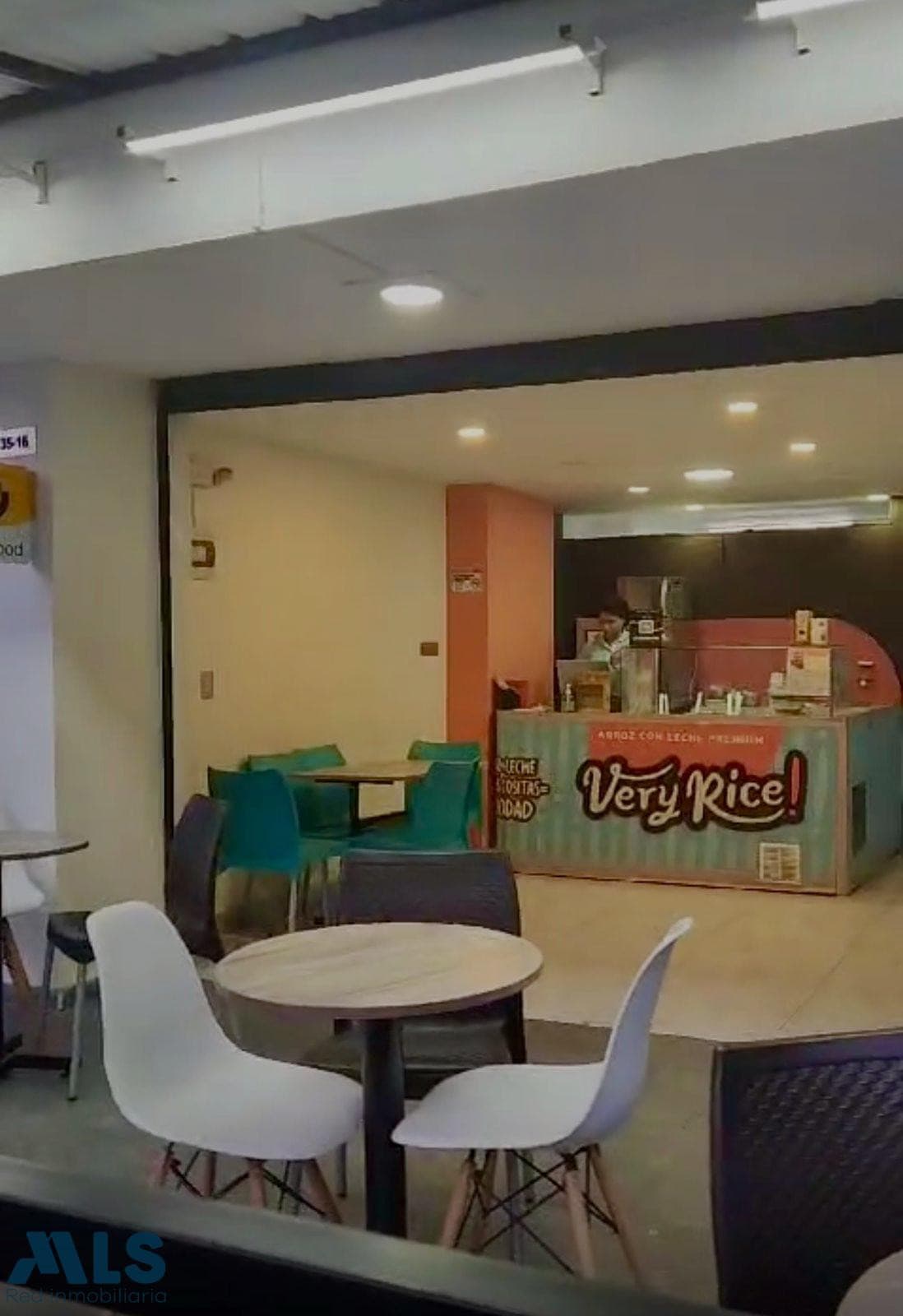 Local Comercial en venta en Laureles, Medellín — foto 1 de 7