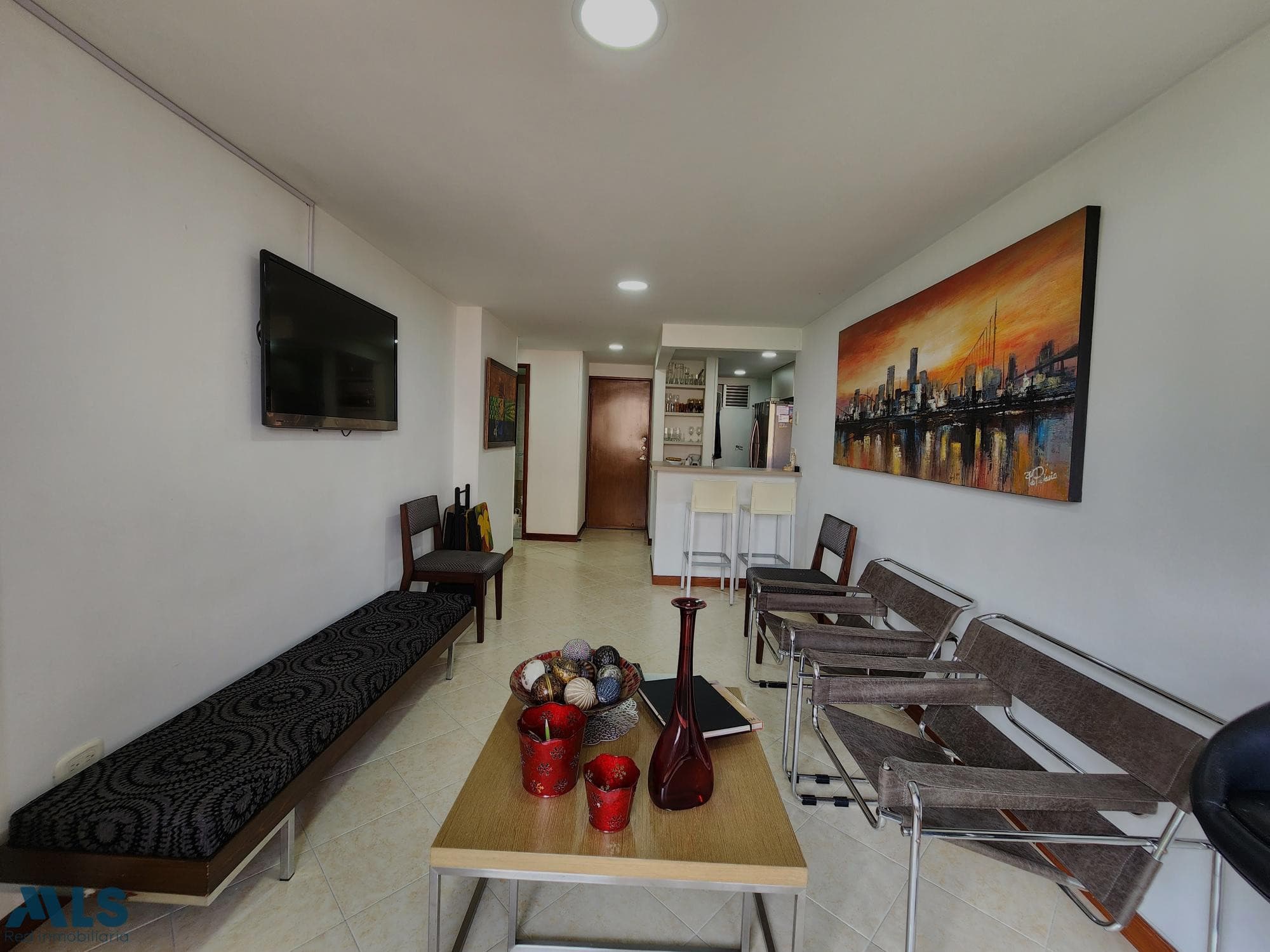 Apartamento en venta en Castropol, Poblado, Medellín — foto 1 de 19