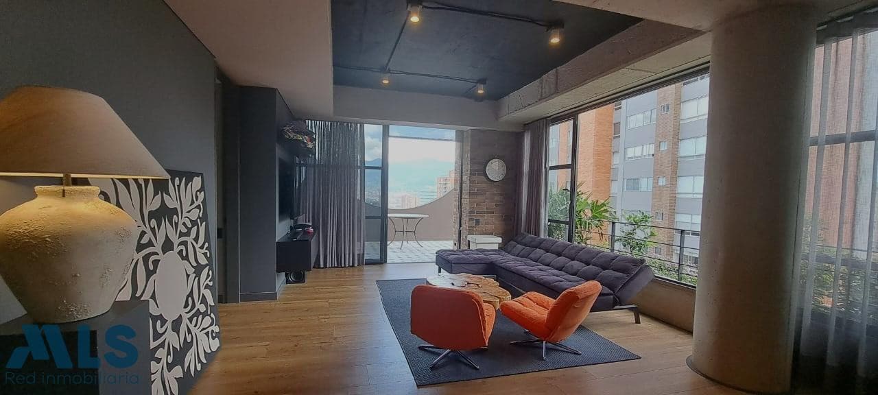 Apartamento en venta en Castropol, Poblado, Medellín — foto 1 de 18