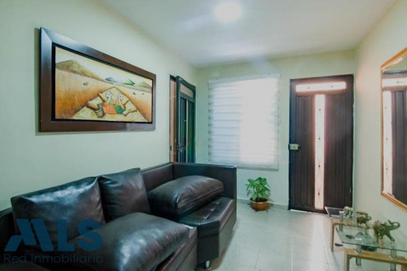 Apartamento en venta en El Rincón, Belén Guayabal, Medellín — foto 1 de 8