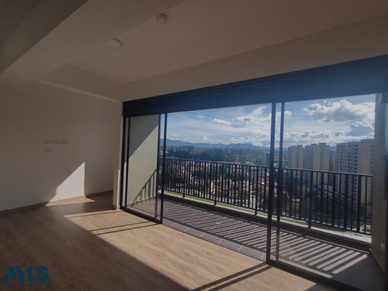 Apartamento en venta en V. Barro Blanco, Oriente Antioqueño, Rionegro — foto 1 de 14
