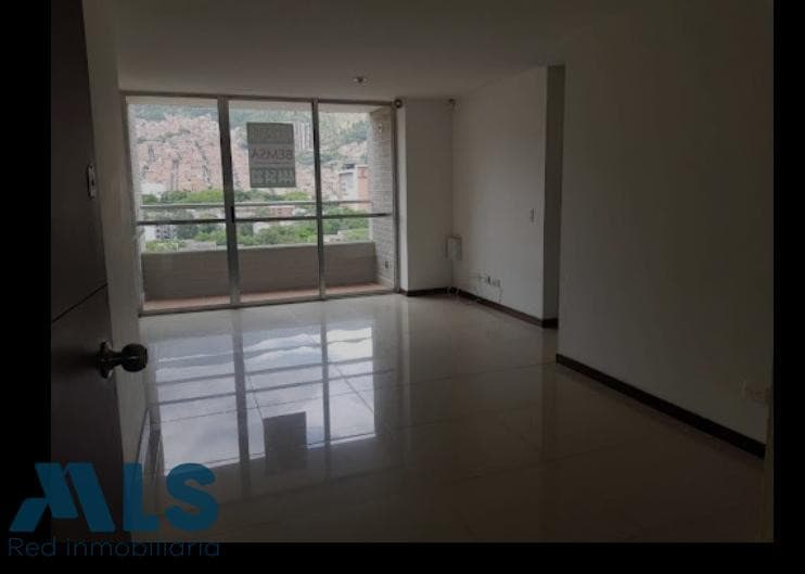 Apartamento en venta en Niquia, Norte, Bello — foto 1 de 8
