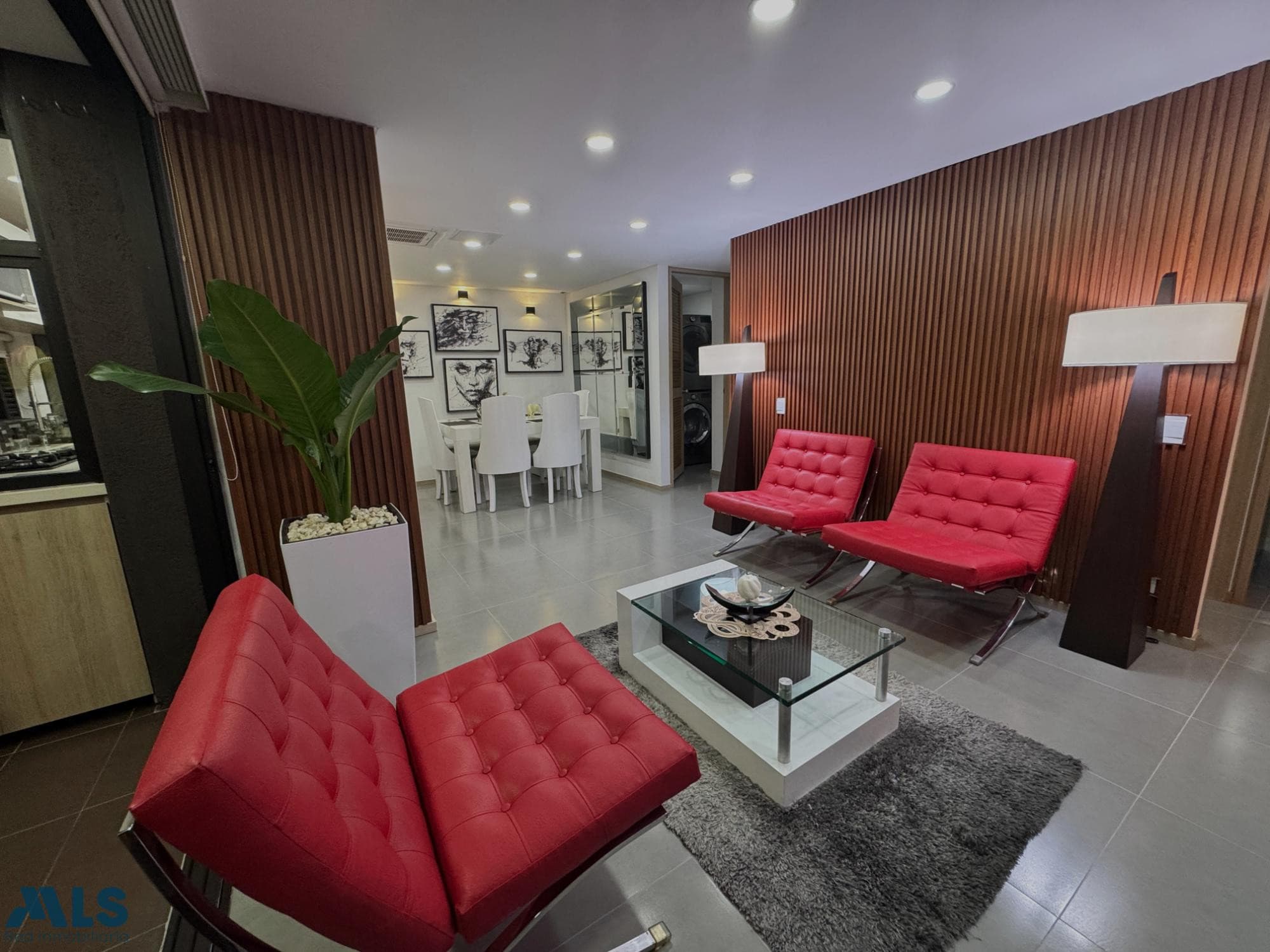 Apartamento en venta en Laureles, Medellín — foto 1 de 21