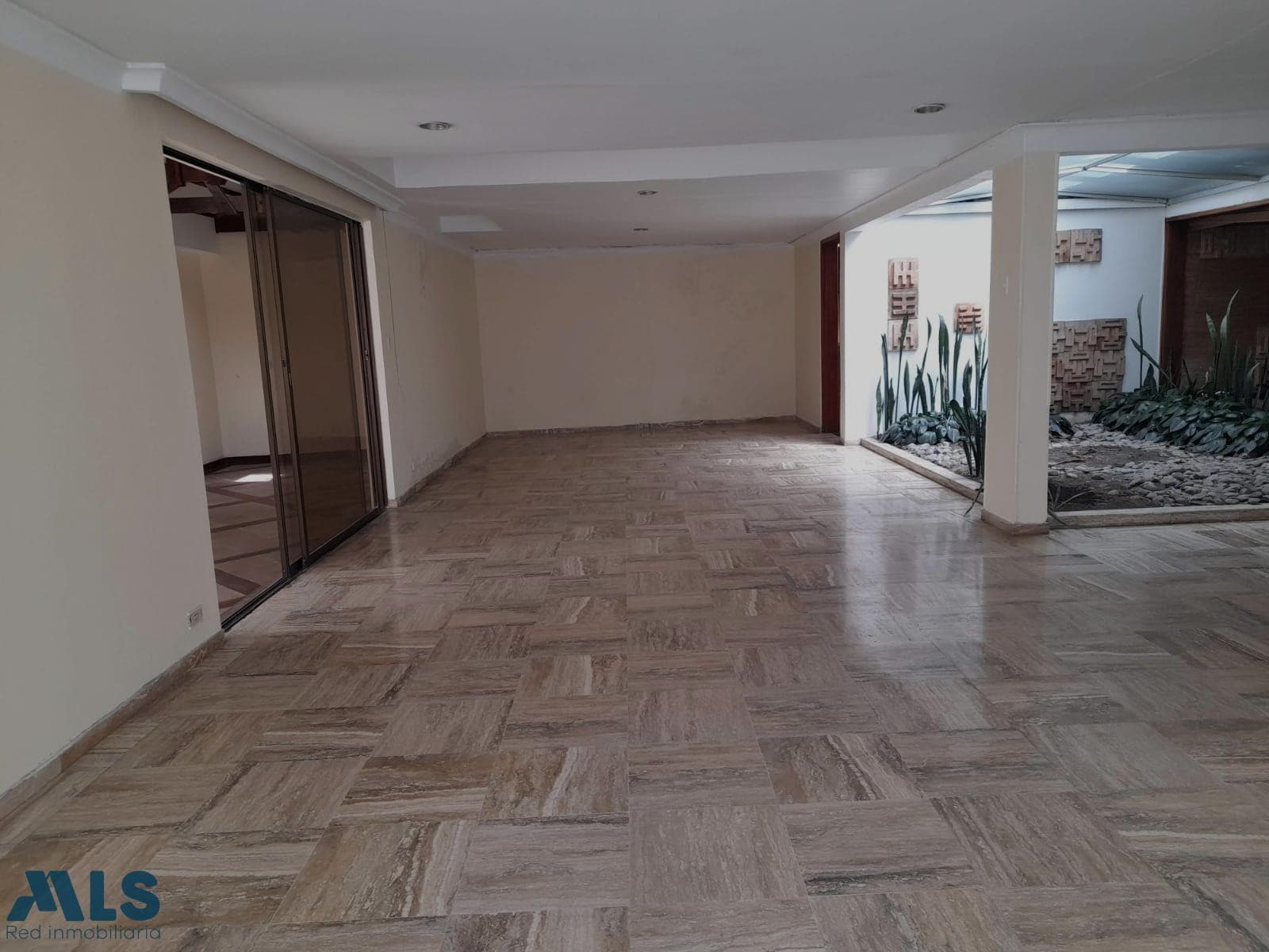 Casa en venta en La Camelia, Otras Zonas, Manizales — foto 1 de 12