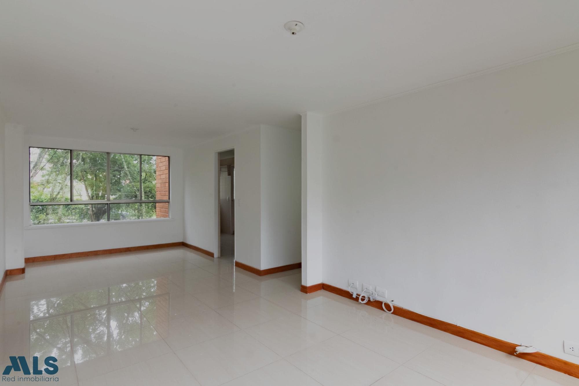 Apartamento en venta en Loma De Los Parra, Poblado, Medellín — foto 1 de 11