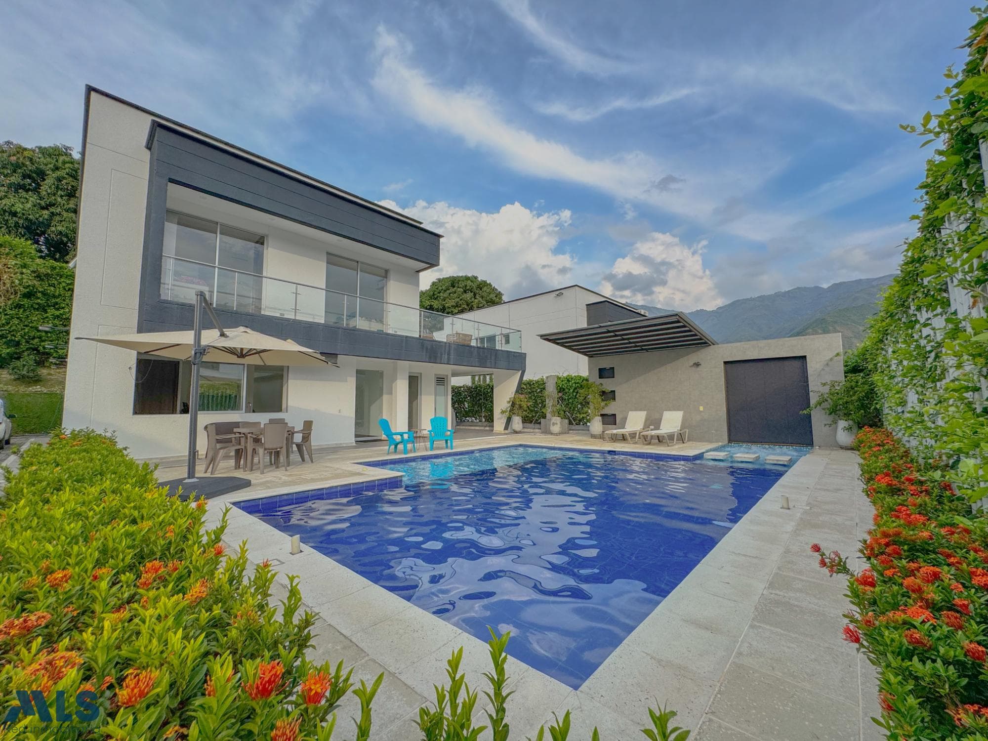 Casa en venta en Urbano, Occidente Antioqueño, San Jerónimo — foto 1 de 28