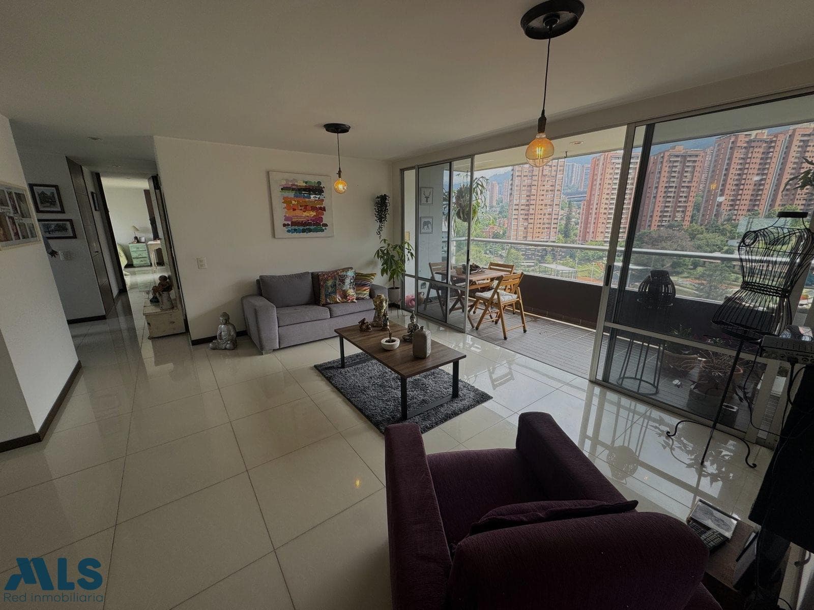 Apartamento en venta en Los Balsos Nº 2, Poblado, Medellín — foto 1 de 19