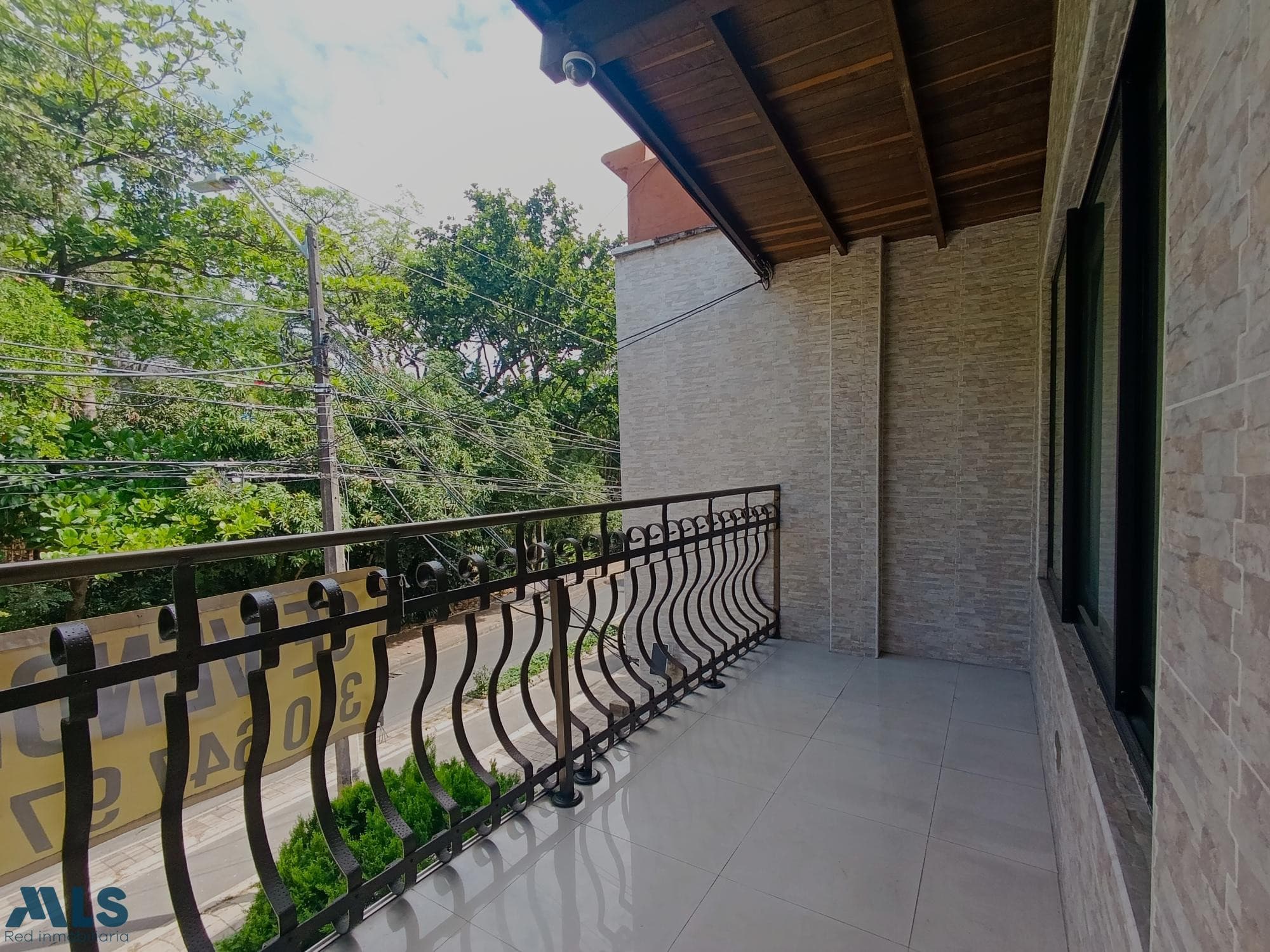 Casa en venta en Porvenir, Belén Guayabal, Medellín — foto 1 de 24