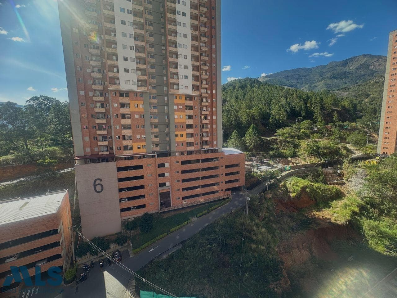 Apartamento en venta en Niquia, Norte, Bello — foto 1 de 17