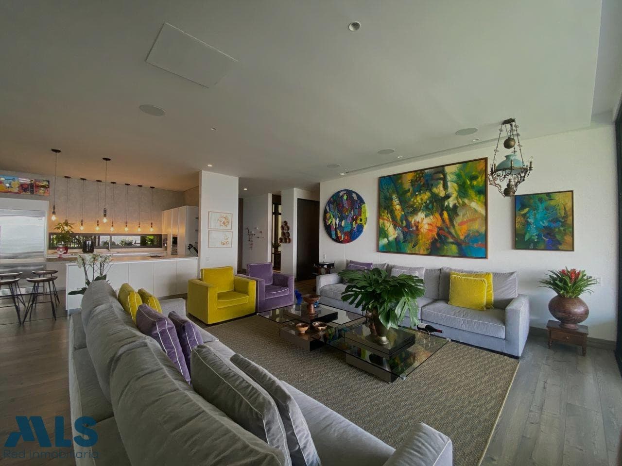 Apartamento en venta en Los Balsos Nº 2, Poblado, Medellín — foto 1 de 17