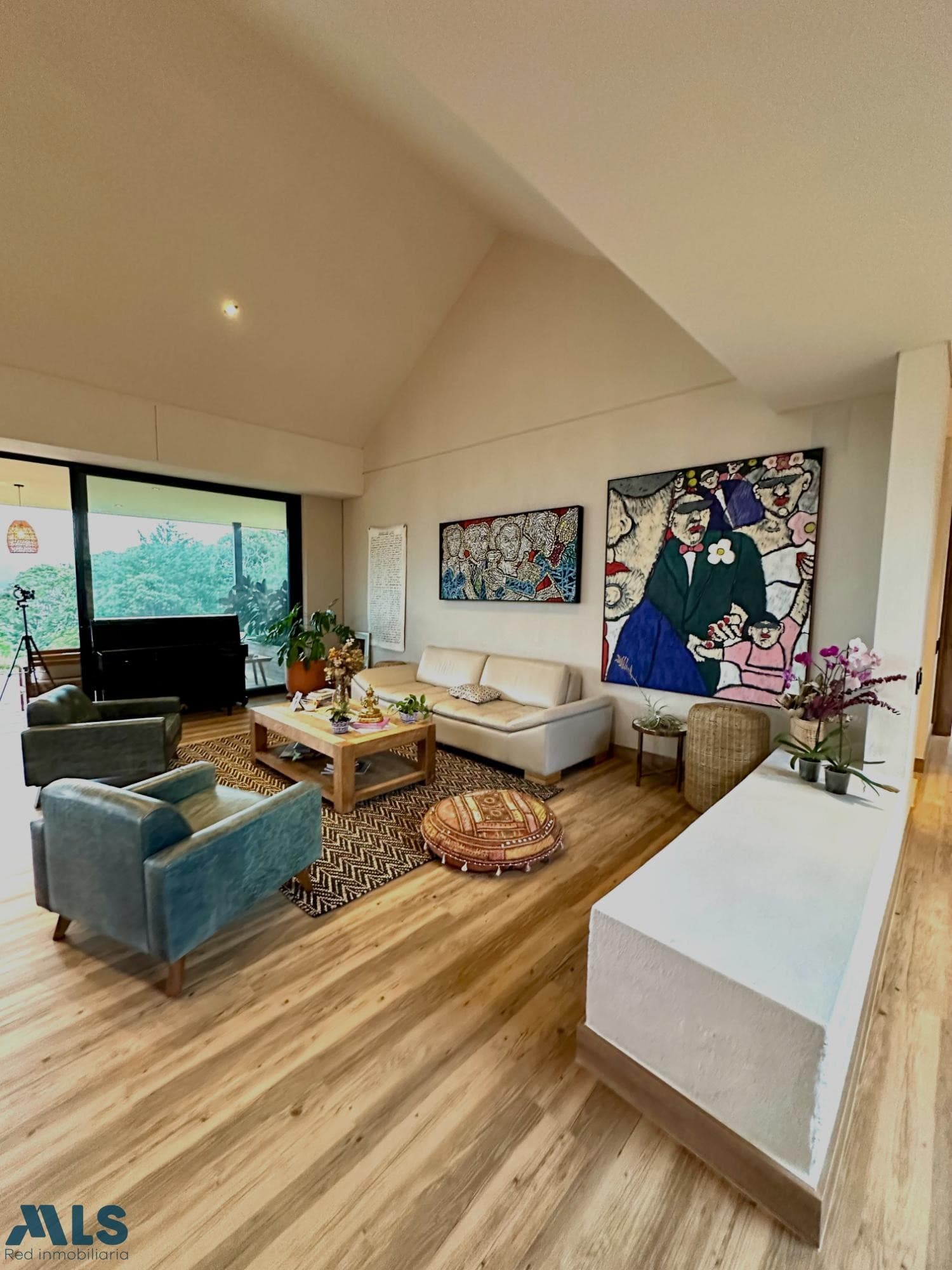 Casa en venta en V. El Capiro, Oriente Antioqueño, La Ceja — foto 1 de 23