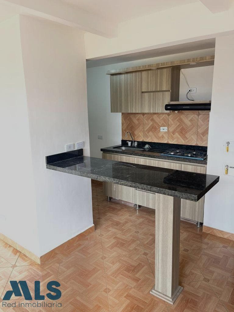 Apartamento en venta en V. Primavera, Aburra Sur, Caldas — foto 1 de 13