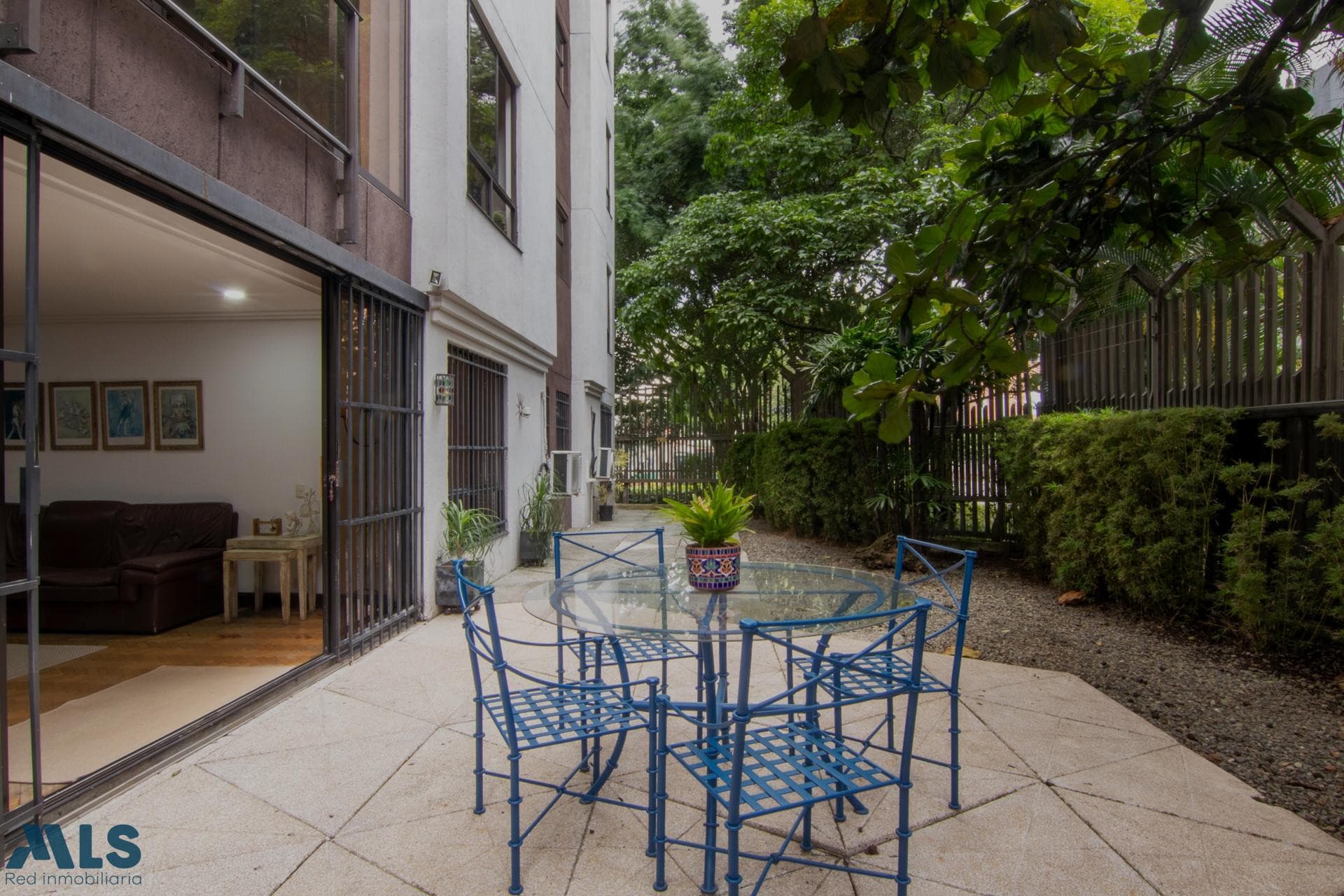 Apartamento en venta en Patio Bonito, Poblado, Medellín — foto 1 de 18