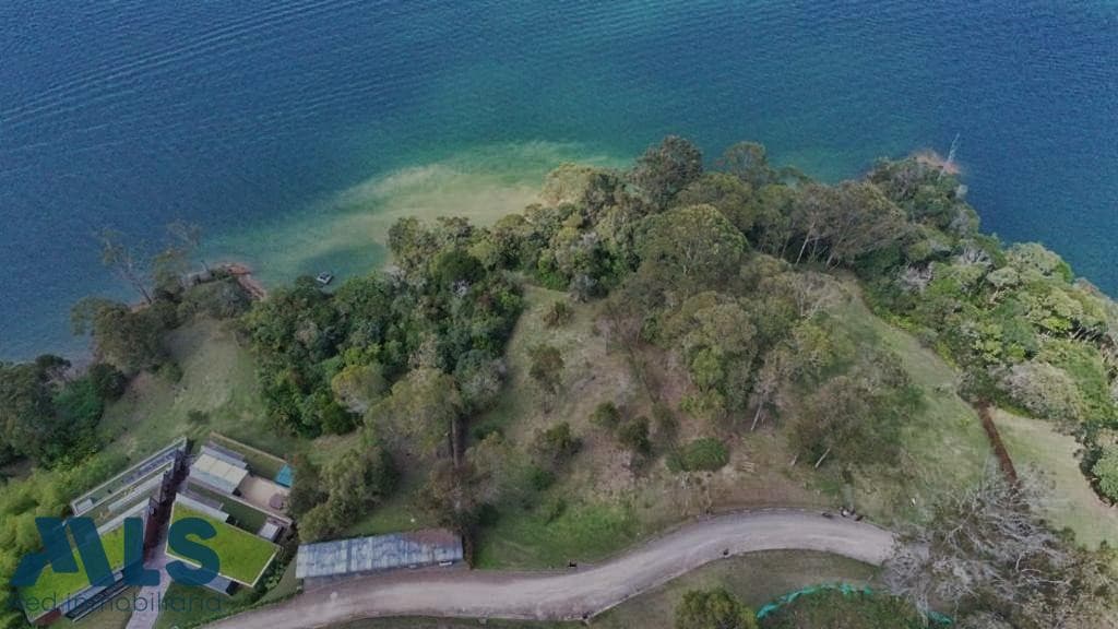 Lote Residencial en venta en V. Los Naranjos, Oriente Antioqueño, Guatapé — foto 1 de 10